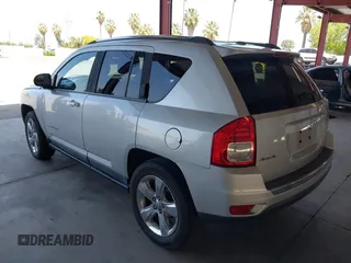 2011 Jeep Compass Limited with VIN 1J4NF5FB1BD169573, listed as a IAAI auction lot 42142681 with 236,590 mi miles. Bid and sale history available at carsss.com. Image 3.