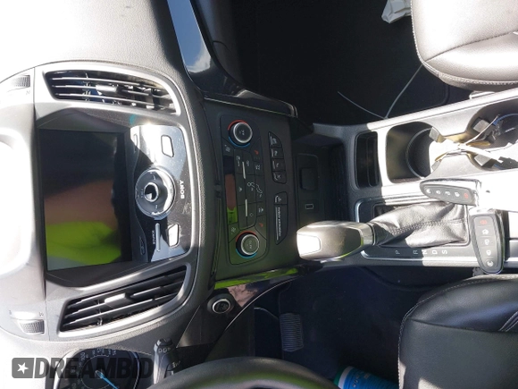 2019 Ford Escape Titanium with VIN 1FMCU0J96KUB79330, listed as a IAAI auction lot 42018346 with 35,500 mi miles and . Bid and sale history available at DreamBid. Image 11.