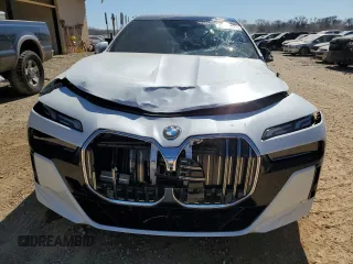 2023 BMW 7 Series 760i xDrive с VIN WBA33EJ06PCM56607, выставлен на аукционе Copart как лот 47292025 с пробегом 24 064 миль миль и Списание • Salvage title. История ставок и продаж доступна на DreamBid. Изображение 5.