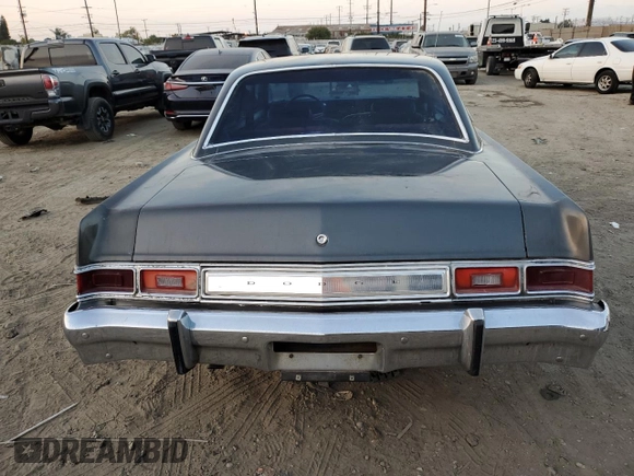 1976 Dodge Dart z VIN LH23C6G145091, wystawiony jako Copart lot #83053324 z przebiegiem 97 798 mil mil oraz Szkoda całkowita • Salvage title. Historia ofert i sprzedaży dostępna na DreamBid. Obrazek 6.
