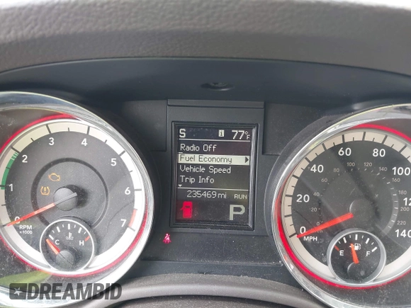 2013 Dodge Durango SXT z VIN 1C4RDHAG1DC692988, wystawiony jako IAAI lot #41916998 z przebiegiem 235 469 mil mil oraz . Historia ofert i sprzedaży dostępna na DreamBid. Obrazek 7.