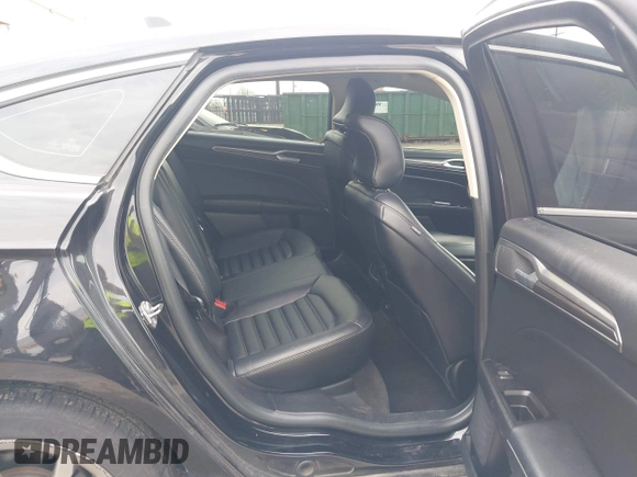 2019 Ford Fusion SEL with VIN 3FA6P0CD9KR237633, listed as a IAAI auction lot 41850201 with 68,157 mi miles. Bid and sale history available at carsss.com. Image 8.