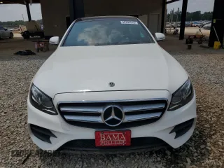 2019 Mercedes-Benz E 300 with VIN WDDZF4JB8KA645219, listed as a Copart auction lot 59702515 with 55,117 mi miles and Salvage title. Bid and sale history available at DreamBid. Image 5.