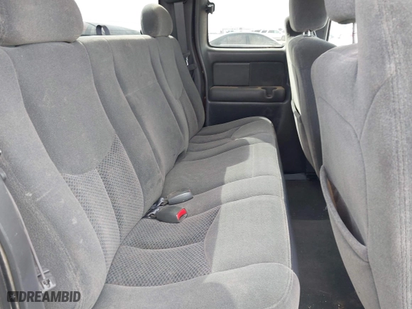 2003 Chevrolet Silverado 1500 LS with VIN 2GCEK19T631385785, listed as a IAAI auction lot 41813987 with 215,131 mi miles. Bid and sale history available at carsss.com. Image 8.