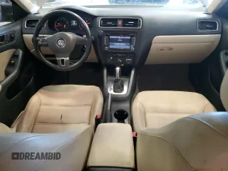 2012 Volkswagen Jetta SE z VIN 3VWDX7AJ0CM351728, wystawiony jako Copart lot #69621664 z przebiegiem 157 823 mil mil oraz Nie do naprawy • Non repairable. Historia ofert i sprzedaży dostępna na DreamBid. Obrazek 8.