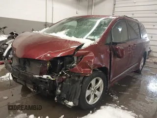 2019 Toyota Sienna LE Auto Access Seat with VIN 5TDKZ3DC9KS015195, listed as a IAAI auction lot 41586900 with 74,132 mi miles and . Bid and sale history available at DreamBid. Image 2.