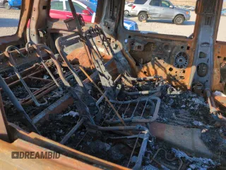 2002 Ford Explorer Limited z VIN 1FMDU75E72ZA23482, wystawiony jako Copart lot #42353845 z przebiegiem Nie podano mil oraz Nie do naprawy • Non repairable. Historia ofert i sprzedaży dostępna na DreamBid. Obrazek 10.