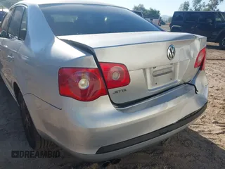 2006 Volkswagen Jetta 2.5L z VIN 3VWRF71K56M703871, wystawiony jako IAAI lot #41667114 z przebiegiem 119 569 mil mil oraz . Historia ofert i sprzedaży dostępna na DreamBid. Obrazek 12.