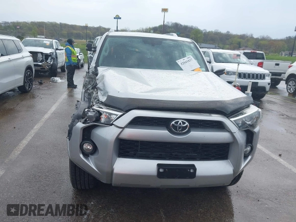 2017 Toyota 4Runner SR5 with VIN JTEBU5JR3H5433541, listed as a IAAI auction lot 42041837 with 121,927 mi miles and . Bid and sale history available at DreamBid. Image 12.