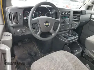 2021 Chevrolet Express Cargo z VIN 1GCWGAFP4M1173729, wystawiony jako Copart lot #55138625 z przebiegiem 180 201 mil mil oraz Tytuł czysty. Historia ofert i sprzedaży dostępna na DreamBid. Obrazek 8.