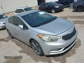 2014 Kia Forte EX with VIN KNAFX4A84E5085479, listed as a IAAI auction lot 41886196 with 183,815 mi miles. Bid and sale history available at carsss.com. Image 1.