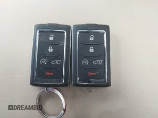 2023 Jeep Grand Cherokee Limited z VIN 1C4RJKBG6P8859034, wystawiony jako IAAI lot #41763549 z przebiegiem 24 476 mil mil oraz . Historia ofert i sprzedaży dostępna na DreamBid. Obrazek 11.