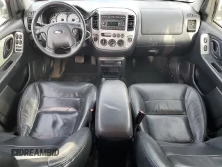 2004 Ford Escape Limited with VIN 1FMCU94144KA71989, listed as a Copart auction lot 49144075 with 144,282 mi miles and Clean Title. Bid and sale history available at carsss.com. Image 8.