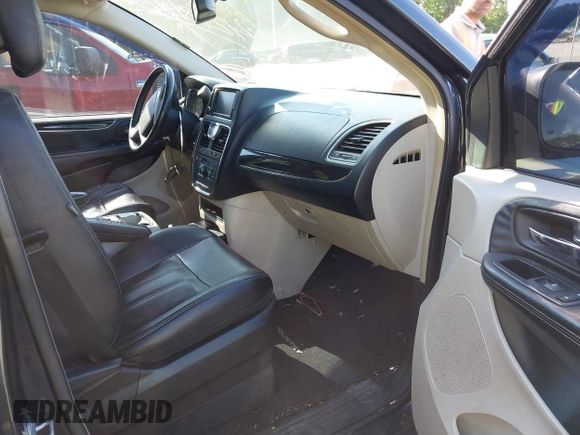 2014 Chrysler Town & Country Touring with VIN 2C4RC1BG2ER124461, listed as a IAAI auction lot 42181413 with 181,360 mi miles and . Bid and sale history available at DreamBid. Image 5.