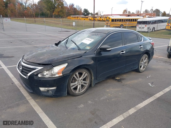 2013 Nissan Altima 3.5 SL with VIN 1N4BL3AP1DC272967, listed as a IAAI auction lot 40794180 with 110,880 mi miles. Bid and sale history available at carsss.com. Image 17.