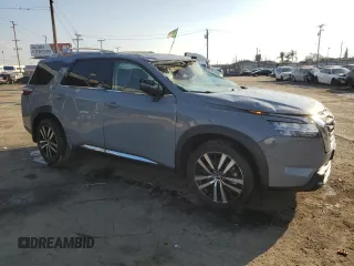 2023 Nissan Pathfinder Platinum with VIN 5N1DR3DG7PC200653, listed as a Copart auction lot 43285105 with 17,007 mi miles and Salvage title. Bid and sale history available at DreamBid. Image 4.