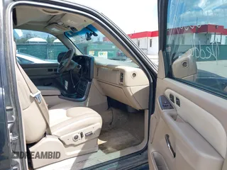 2003 GMC Yukon Denali z VIN 1GKEK63U13J340519, wystawiony jako IAAI lot #42035509 z przebiegiem 209 306 mil mil oraz . Historia ofert i sprzedaży dostępna na DreamBid. Obrazek 5.