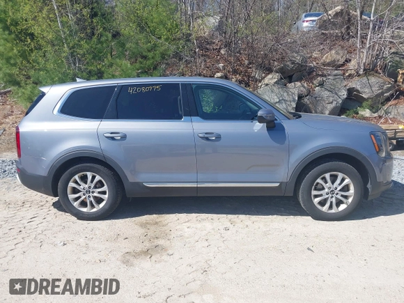 2020 Kia Telluride LX z VIN 5XYP2DHC3LG073697, wystawiony jako IAAI lot #42080775 z przebiegiem 78 069 mil mil oraz . Historia ofert i sprzedaży dostępna na DreamBid. Obrazek 13.