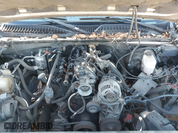 2001 GMC Yukon XL SLE with VIN 3GKFK16T31G206653, listed as a IAAI auction lot 41803552 with 238,396 mi miles. Bid and sale history available at carsss.com. Image 10.