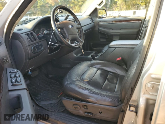 2005 Ford Explorer Limited with VIN 1FMZU75W55ZA72232, listed as a Copart auction lot 55029335 with 205,069 mi miles and Non repairable. Bid and sale history available at DreamBid. Image 7.