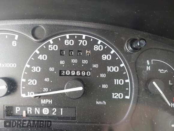 2000 Ford Explorer Eddie Bauer с VIN 1FMDU64E5YZB10754, выставлен на аукционе IAAI как лот 42410468 с пробегом 209 690 миль миль и . История ставок и продаж доступна на DreamBid. Изображение 7.