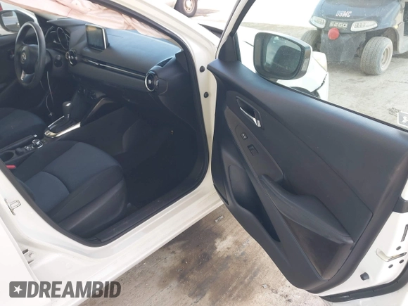 2016 Scion iA with VIN 3MYDLBZV3GY101182, listed as a IAAI auction lot 41788071 with 92,406 mi miles. Bid and sale history available at carsss.com. Image 5.