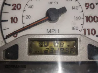 2006 Toyota Corolla CE z VIN 1NXBR32E56Z664753, wystawiony jako IAAI lot #42653109 z przebiegiem 231 836 mil mil oraz . Historia ofert i sprzedaży dostępna na DreamBid. Obrazek 15.