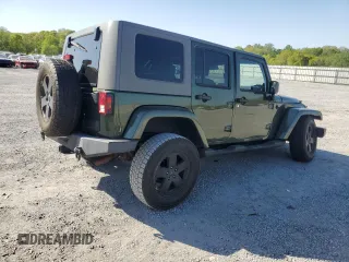 2008 Jeep Wrangler Unlimited Sahara with VIN 1J4GA59148L504608, listed as a Copart auction lot 52400325 with 123,959 mi miles and Salvage Title. Bid and sale history available at carsss.com. Image 3.