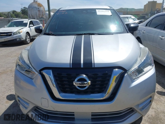 2020 Nissan Kicks S with VIN 3N1CP5BV6LL575146, listed as a IAAI auction lot 42101224 with 47,079 mi miles. Bid and sale history available at carsss.com. Image 6.