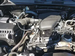 2022 Toyota Tacoma SR with VIN 3TYAX5GNXNT045907, listed as a Copart auction lot 89519795 with 22,569 mi miles and Salvage title. Bid and sale history available at DreamBid. Image 13.