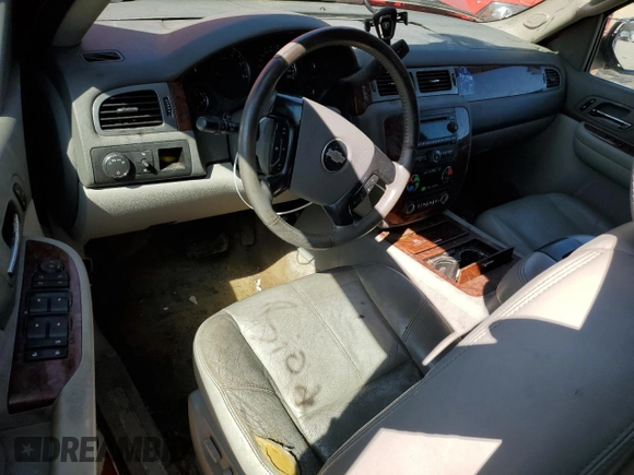 2007 Chevrolet Avalanche 1LT z VIN 3GNEC12027G270442, wystawiony jako Copart lot #48695075 z przebiegiem 173 191 mil mil oraz Czysty tytuł • Clean title. Historia ofert i sprzedaży dostępna na DreamBid. Obrazek 8.