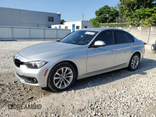 2017 BMW 3 Series 320i z VIN WBA8E1G51HNU13536, wystawiony jako Copart lot #56776245 z przebiegiem 78 809 mil mil oraz Szkody całkowita. Historia ofert i sprzedaży dostępna na DreamBid. Obrazek 1.