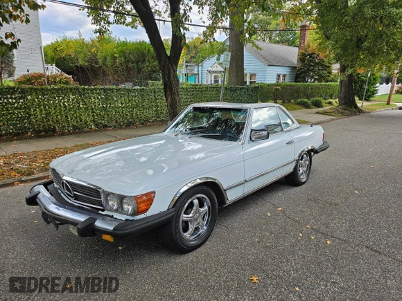 1979 Mercedes-Benz SL with VIN 10704412051659, listed as a Copart auction lot 76422164 with 106,278 mi miles and Clean title. Bid and sale history available at DreamBid. Image 2.