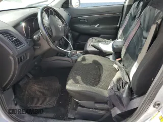 2016 Mitsubishi Outlander ES z VIN JA4AP3AU0GZ049072, wystawiony jako Copart lot #50887785 z przebiegiem 196 419 mil mil oraz Szkoda całkowita • Salvage title. Historia ofert i sprzedaży dostępna na DreamBid. Obrazek 7.