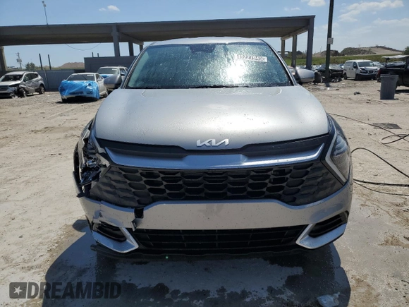 2025 Kia Sportage LX with VIN KNDPU3DF6S7350987, listed as a Copart auction lot 49227945 with 9,789 mi miles and Clean Title. Bid and sale history available at carsss.com. Image 5.