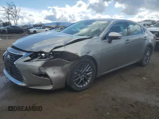 2018 Lexus ES with VIN 58ABK1GG2JU098152, listed as a Copart auction lot 48358495 with 57,941 mi miles and Salvage Title. Bid and sale history available at carsss.com. Image 1.