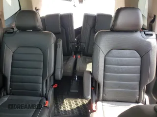 2024 Volkswagen Atlas SEL with VIN 1V2BR2CA9RC545090, listed as a Copart auction lot 61136825 with 18,248 mi miles and Non repairable. Bid and sale history available at DreamBid. Image 10.