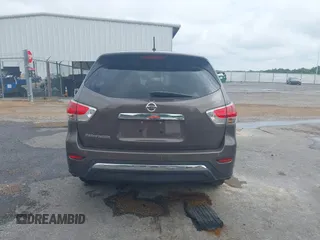 2015 Nissan Pathfinder S with VIN 5N1AR2MN0FC622662, listed as a IAAI auction lot 42116398 with 172,935 mi miles. Bid and sale history available at carsss.com. Image 16.