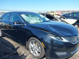 2016 Lincoln MKZ z VIN 3LN6L2G92GR612255, wystawiony jako IAAI lot #41647296 z przebiegiem 130 996 mil mil oraz . Historia ofert i sprzedaży dostępna na DreamBid. Obrazek 6.