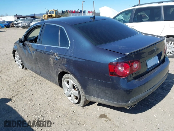 2009 Volkswagen Jetta SE with VIN 3VWRZ71K19M122492, listed as a IAAI auction lot 42270119 with 107,040 mi miles and . Bid and sale history available at DreamBid. Image 3.