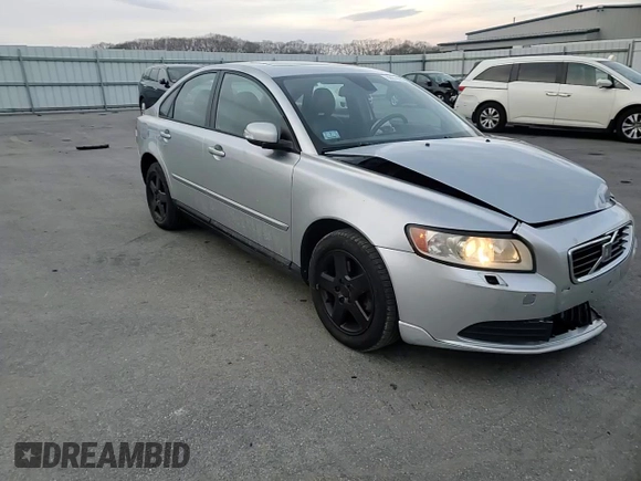 2007 Volvo S40 2.5L Turbo with VIN YV1MH682672313999, listed as a Copart auction lot 88976585 with 127,195 mi miles and Clean Title. Bid and sale history available at carsss.com. Image 10.