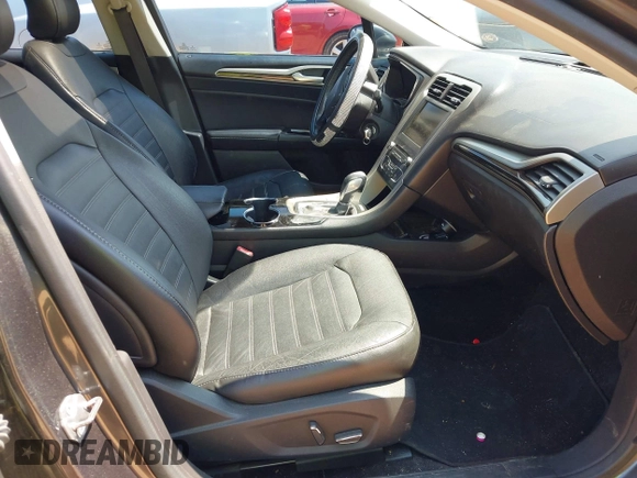 2016 Ford Fusion SE with VIN 3FA6P0HD8GR162875, listed as a IAAI auction lot 42434422 with 200,000 mi miles and . Bid and sale history available at DreamBid. Image 5.