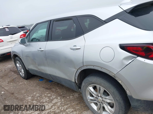 2020 Chevrolet Blazer LT z VIN 3GNKBCRSXLS570066, wystawiony jako IAAI lot #42140439 z przebiegiem 187 034 mil mil oraz . Historia ofert i sprzedaży dostępna na DreamBid. Obrazek 6.