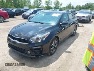 2021 Kia Forte LXS z VIN 3KPF24AD7ME264763, wystawiony jako IAAI lot #42477136 z przebiegiem 48 667 mil mil oraz . Historia ofert i sprzedaży dostępna na DreamBid. Obrazek 2.