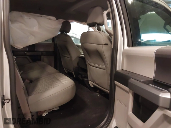 2016 Ford F-150 XLT with VIN 1FTEW1EG6GFC19424, listed as a IAAI auction lot 41452372 with 114,776 mi miles. Bid and sale history available at carsss.com. Image 8.