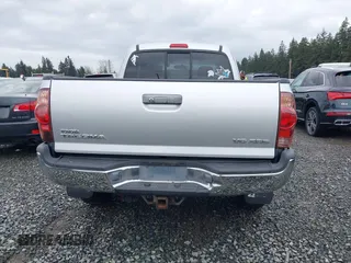 2006 Toyota Tacoma with VIN 5TEUU42N56Z275054, listed as a IAAI auction lot 41835497 with 166,076 mi miles. Bid and sale history available at carsss.com. Image 16.