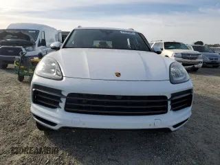 2023 Porsche Cayenne with VIN WP1AA2AY1PDA02763, listed as a Copart auction lot 47258505 with 43,159 mi miles and Salvage title. Bid and sale history available at DreamBid. Image 5.