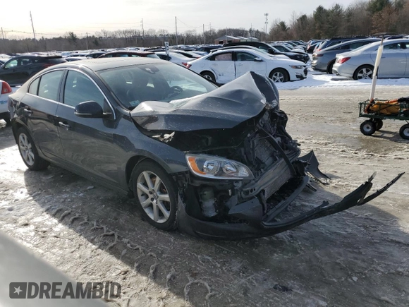 2016 Volvo S60 T5 Premier with VIN YV1612TK3G2390987, listed as a Copart auction lot 44501915 with 122,422 mi miles and Salvage Title. Bid and sale history available at carsss.com. Image 4.