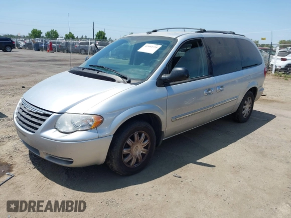 2007 Chrysler Town & Country Touring with VIN 2A8GP54L27R358317, listed as a IAAI auction lot 42492735 with 138,165 mi miles and . Bid and sale history available at DreamBid. Image 2.