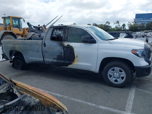 2021 Toyota Tundra 2WD SR with VIN 5TFTY5F15MX011902, listed as a IAAI auction lot 40359301 with 6,913 mi miles. Bid and sale history available at carsss.com. Image 13.
